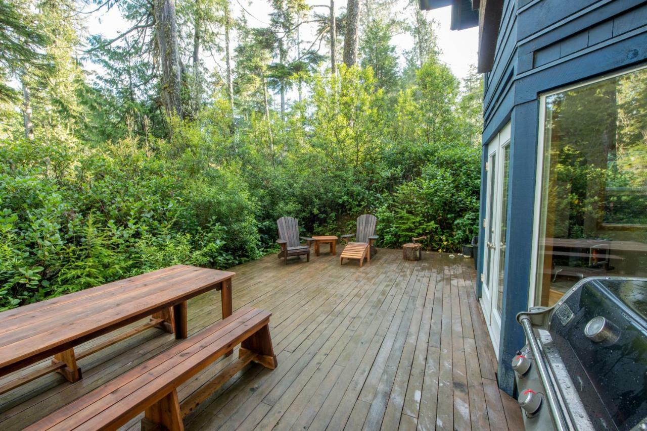 Отель Chesterman Hideaway Тофино Экстерьер фото